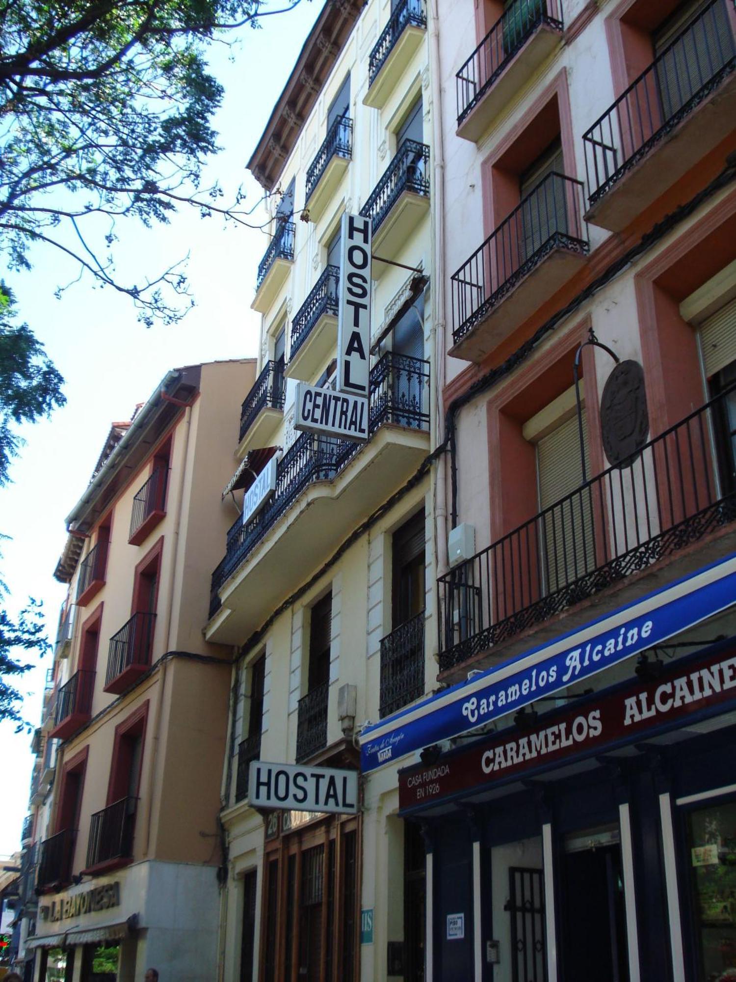 Hostel Central Zaragoza Bagian luar foto