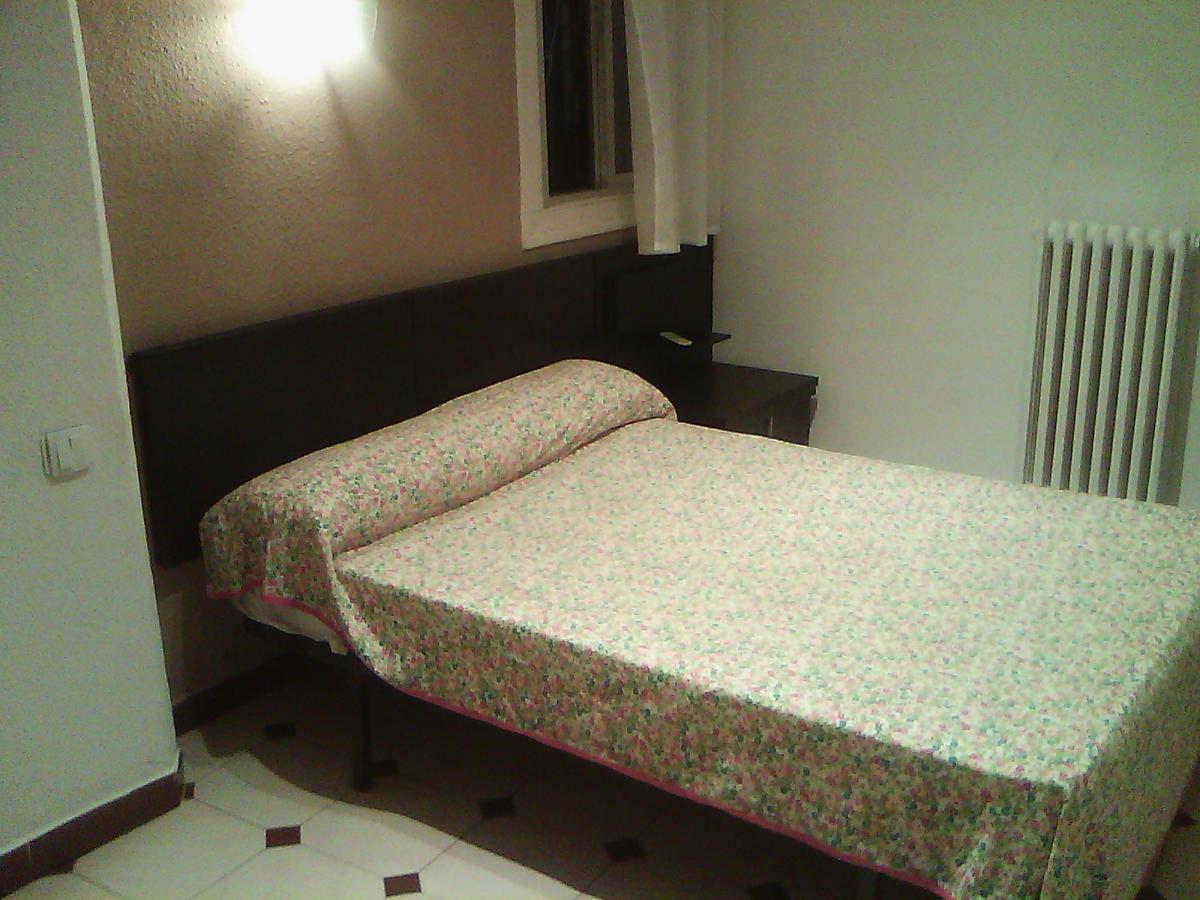Hostel Central Zaragoza Bagian luar foto