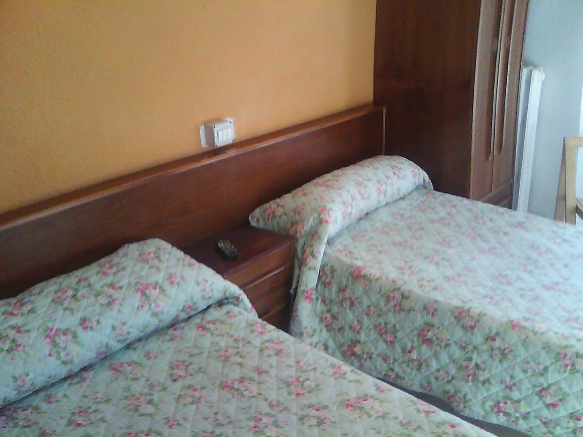 Hostel Central Zaragoza Bagian luar foto