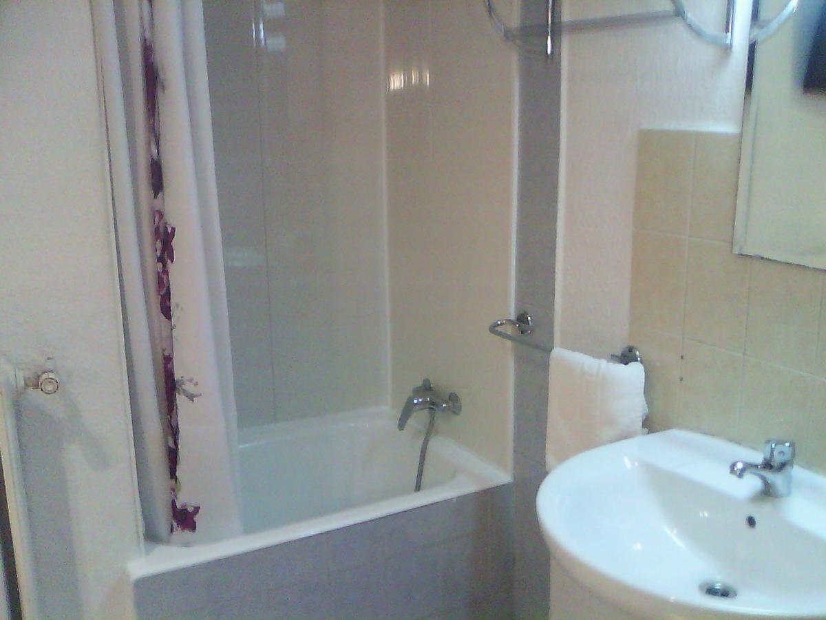 Hostel Central Zaragoza Bagian luar foto