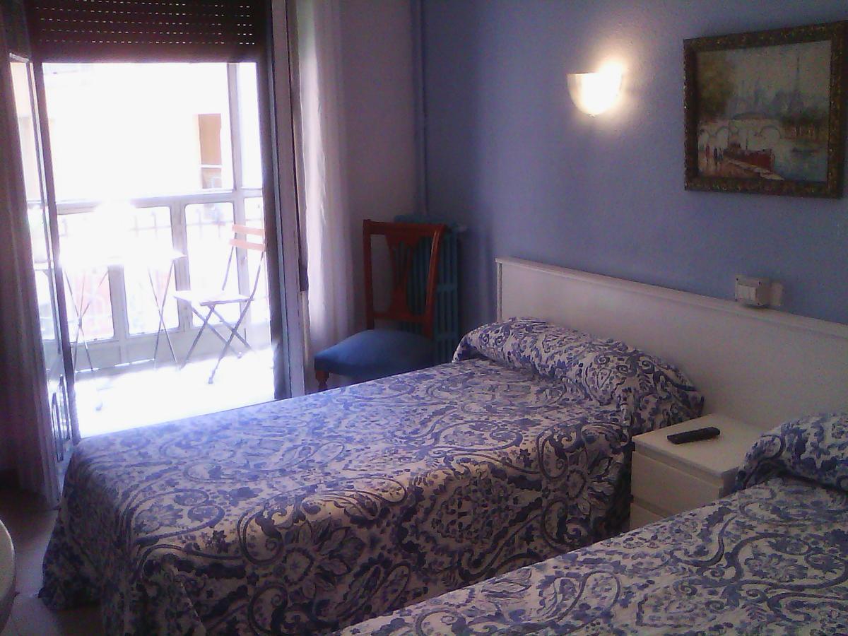 Hostel Central Zaragoza Bagian luar foto
