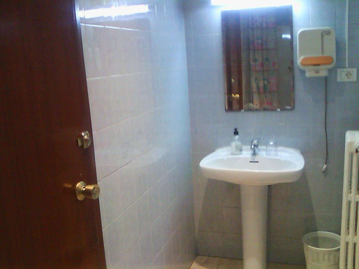 Hostel Central Zaragoza Bagian luar foto